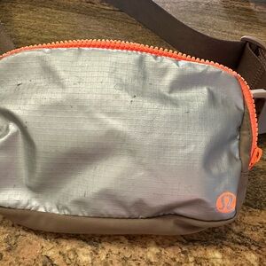 ❤️ Lululemon Rare Silver Brown and Orange Everywhere Belt Bag SVME/SNDN/HIOR NWT